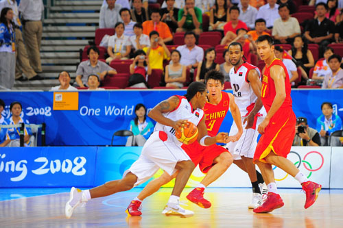 CBA广东男篮险胜辽宁男篮（CBA广东男篮惊险击败辽宁男篮）