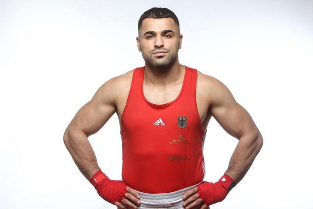 一场比赛，彻底翻身（一战逆袭，改写命运）