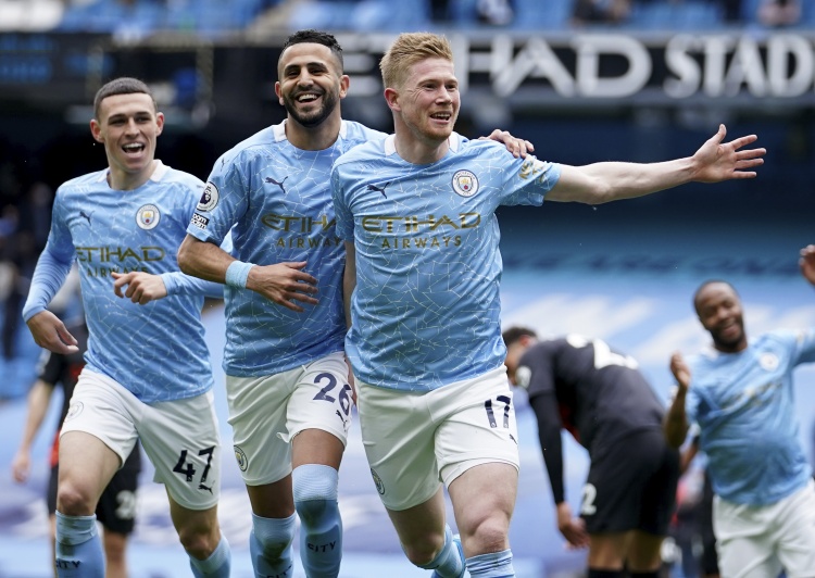 足球转会窗最新消息，欧洲豪门积极引援（转会窗最新动态：欧洲豪门密集引援）