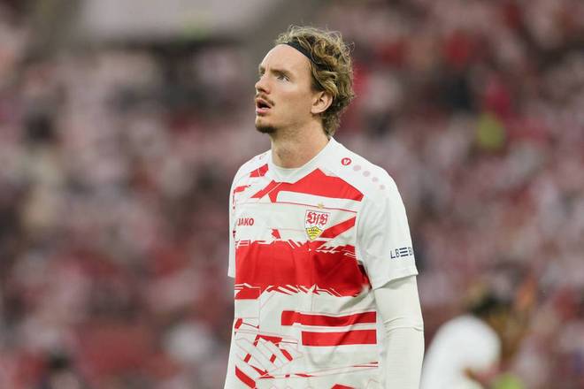 德天空：德甲三强争夺17岁中场德卡特，安德莱赫特要价2500万（德天空：德甲三豪门竞逐17岁中场德卡特，安德莱赫特标价2500万欧）