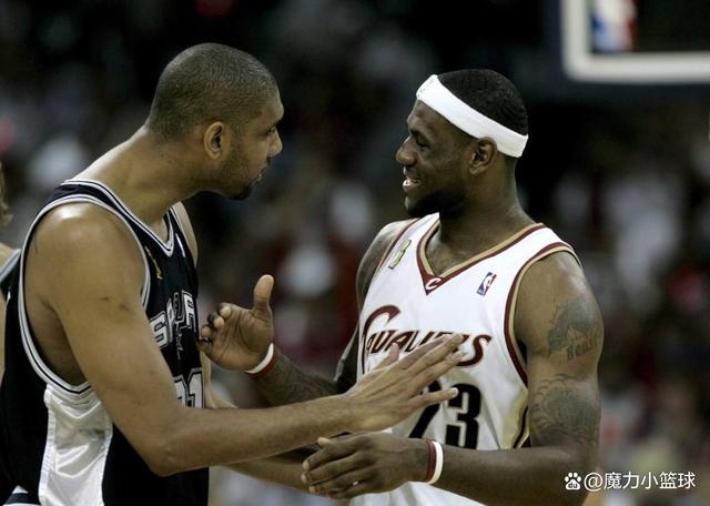 低开高走！浓眉怒砍24分14板，末节11分9板统治比赛（先抑后扬！浓眉24分14板，末节11分9板接管全场）