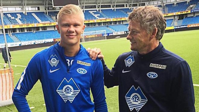 官方：罗马主帅加斯佩里尼当选意甲10月最佳主帅（官方宣布：罗马主帅加斯佩里尼荣膺意甲10月最佳教练）