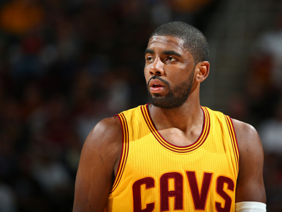 海港在亚冠已跨赛季10场不胜，上次赢球是整整一年前（海港亚冠已连续10场未胜，距上次赢球整整一年）