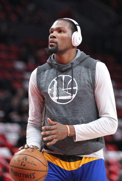 国足主帅李铁称无法选中报复球队（李铁：不可能用选人来报复国足）