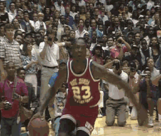 深入一线学习，英超与中国足协启动第三期青训教练培训（英超携手中国足协开启第三期青训教练培训，深入一线实战学习）